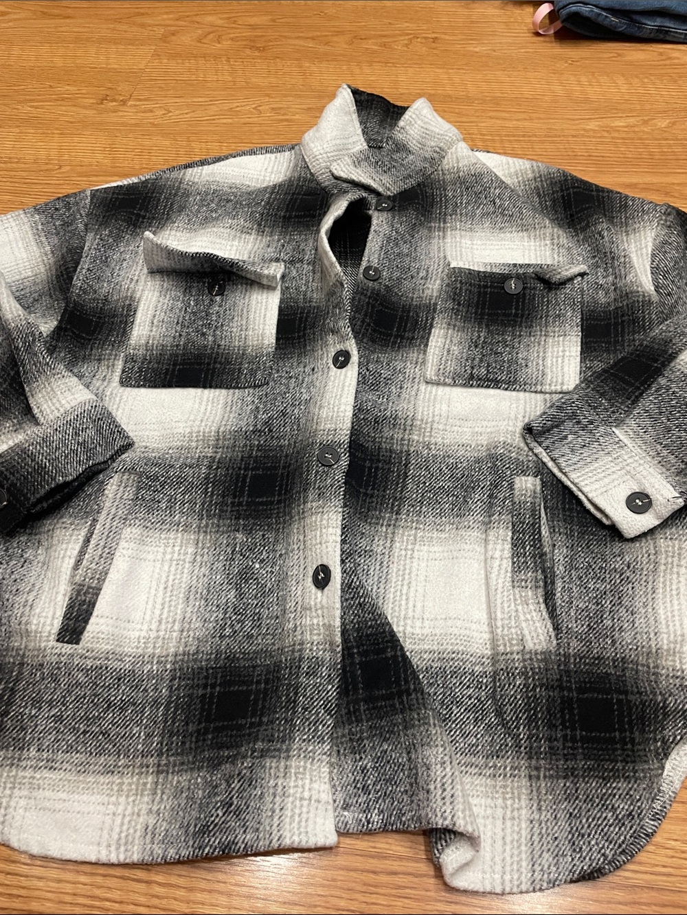 Men's Black & White Plaid Button-Up Shirt Jacket